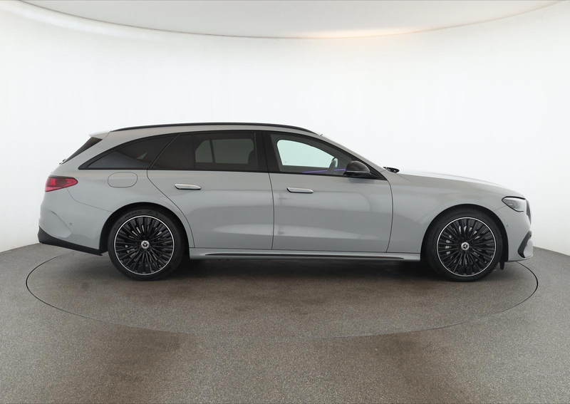 Mercedes-Benz E 450 d T 4M AMG Premium+ DIGITAL Pano STHZ AHK — photo 4