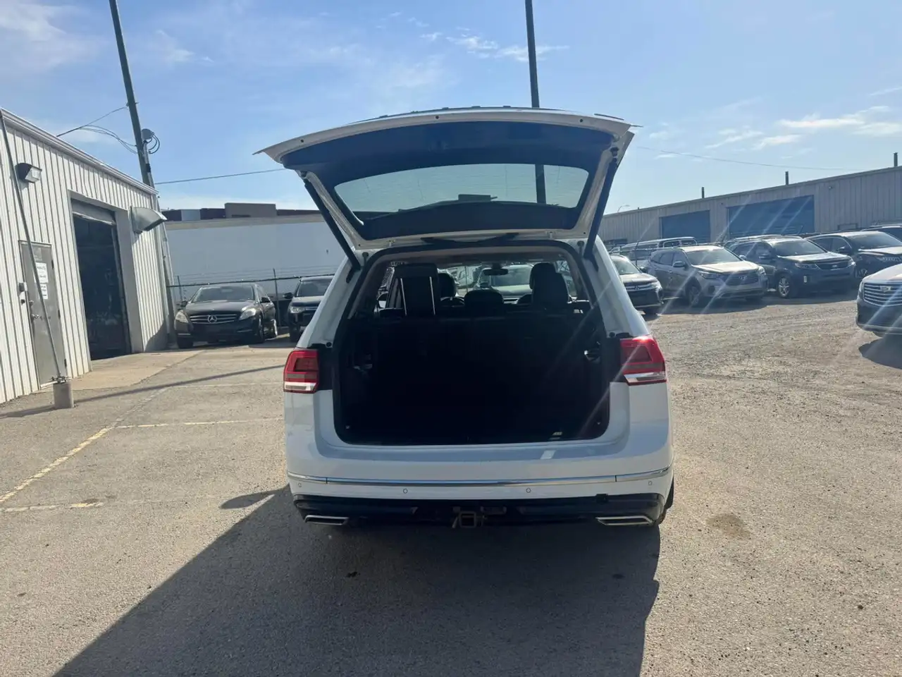 Volkswagen Atlas снимка Volkswagen Atlas