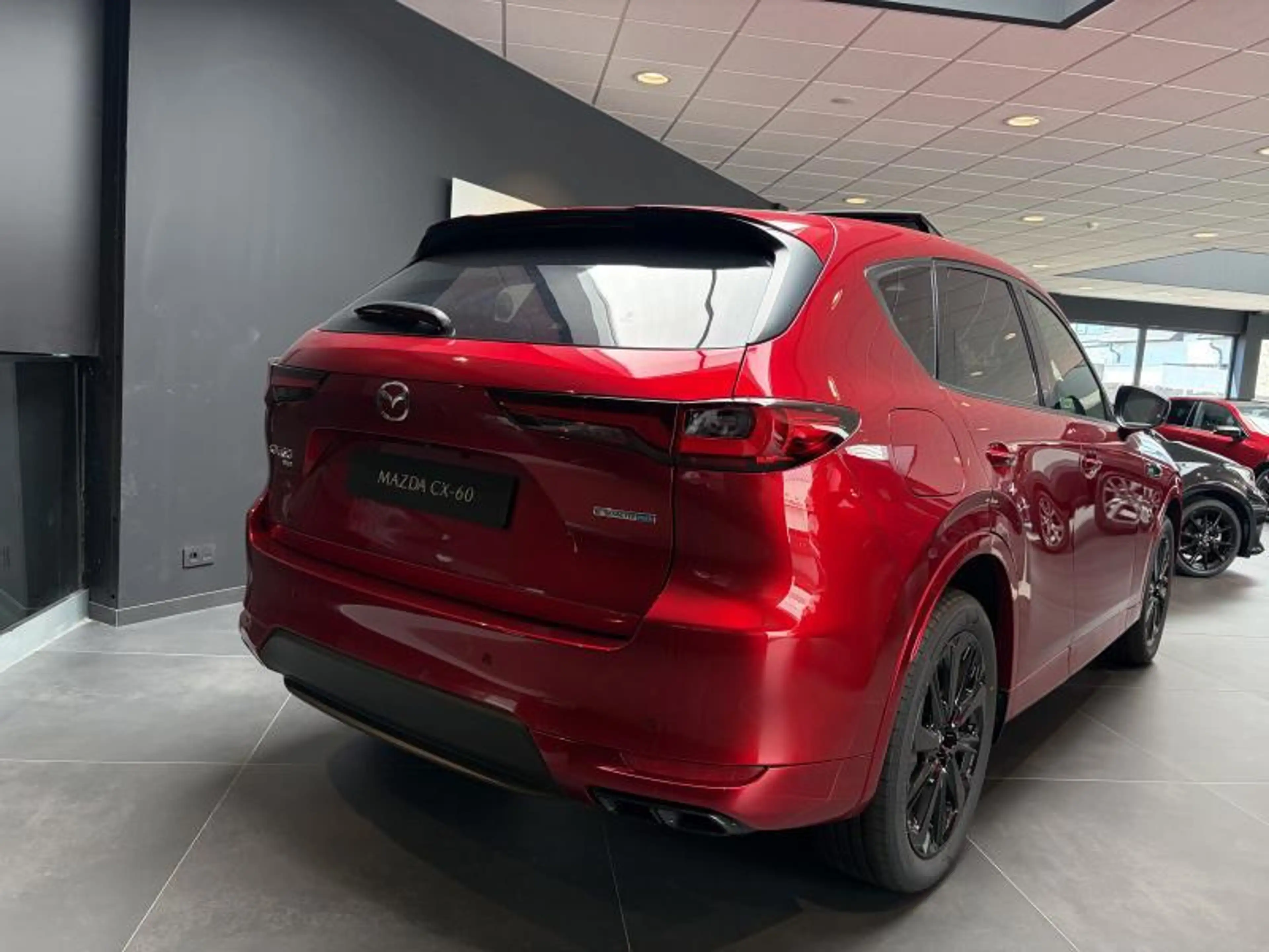 Mazda CX-60 2.5L e-SKYACTIV PHEV- AWD HOMURA PLUS — photo 4