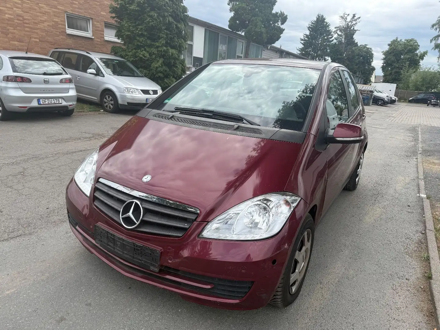 Mercedes-Benz A 150 Automatik KLIMA/SITZHEIZ/PARK/MODELLPFLEGE Rouge - 1