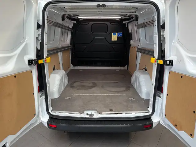 Ford Transit Custom view 7