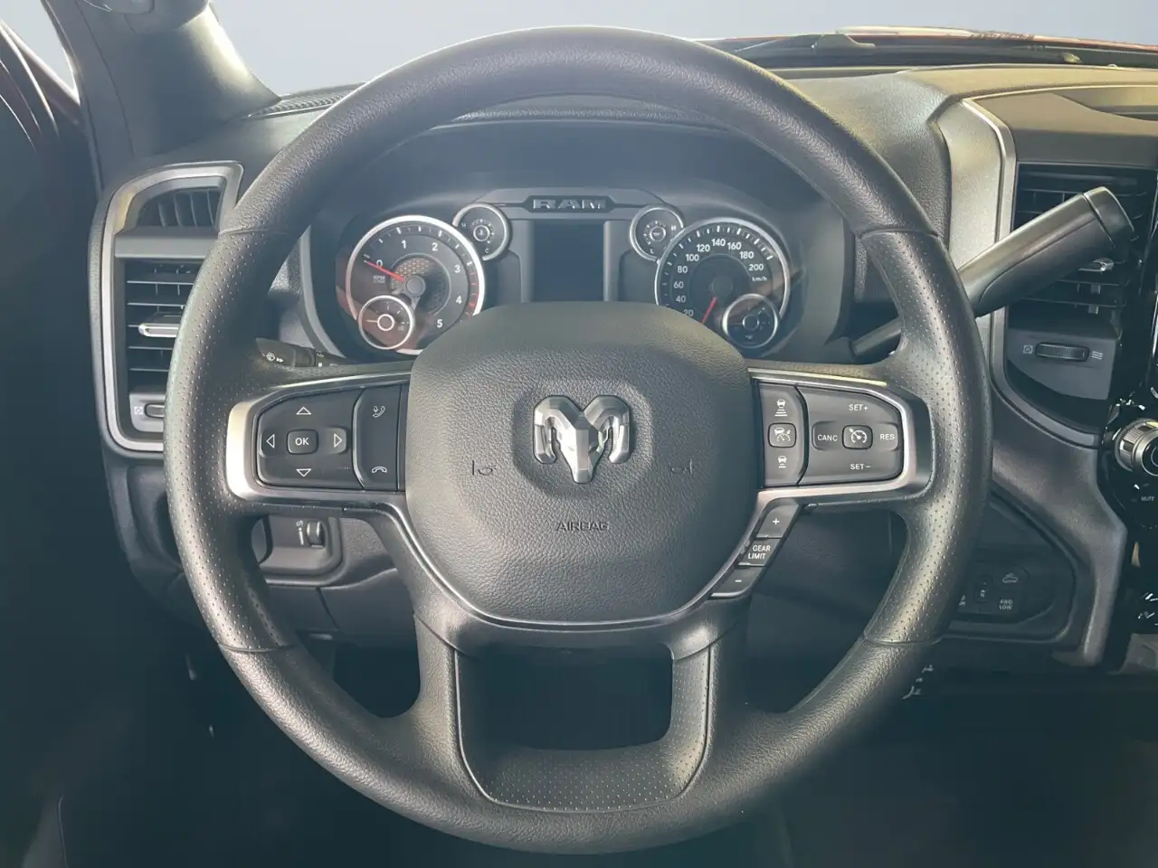 RAM 2500 снимка RAM 2500