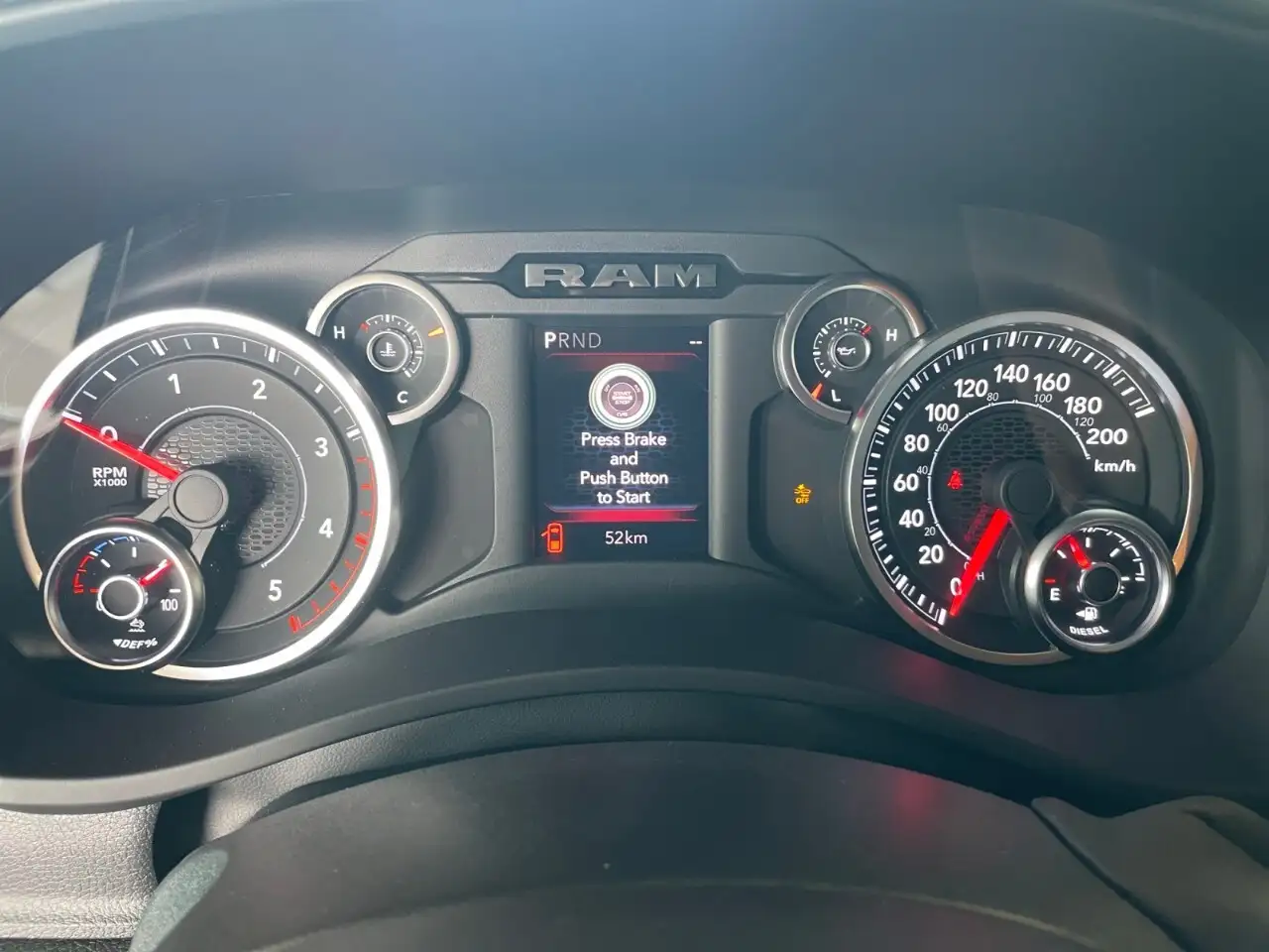 RAM 2500 снимка RAM 2500