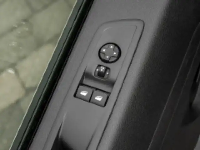 Opel Vivaro view 10