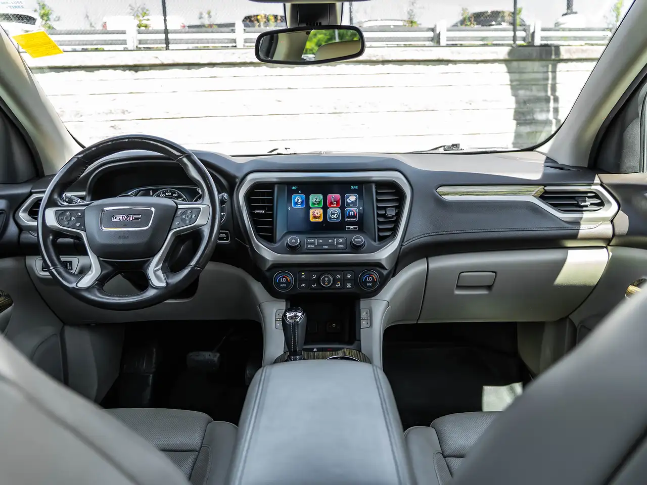 GMC Acadia fotografie GMC Acadia