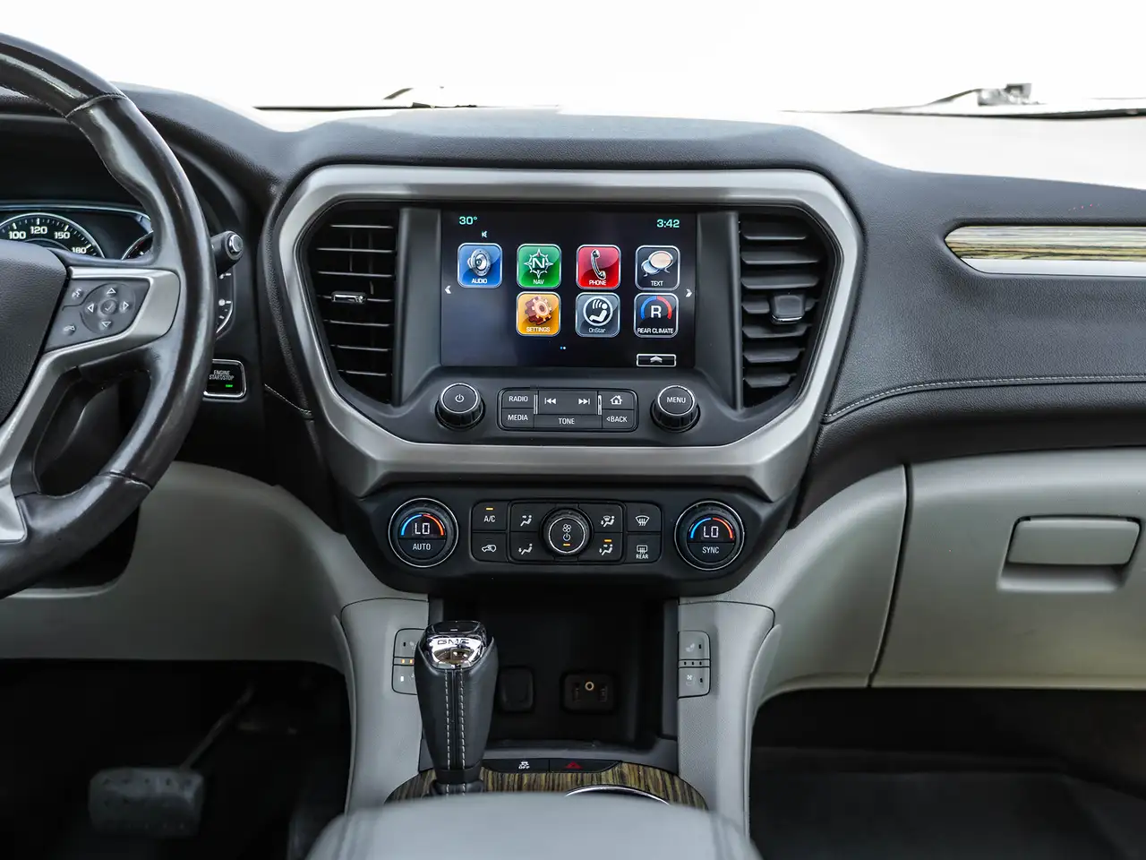 GMC Acadia fotografie GMC Acadia