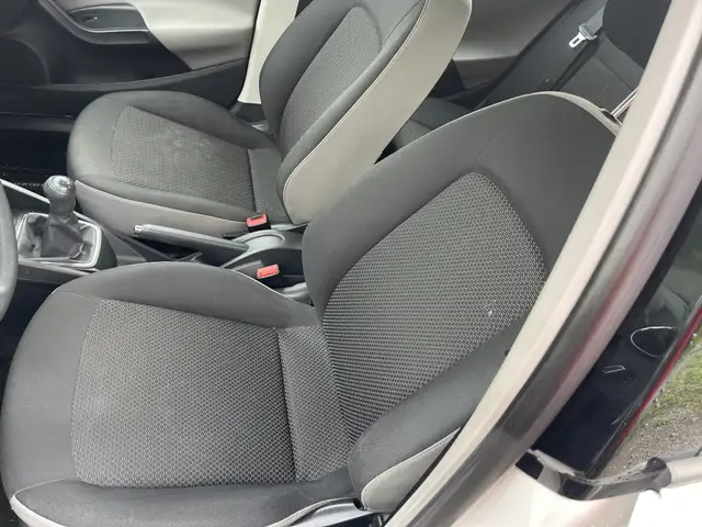 Seat Ibiza view 5