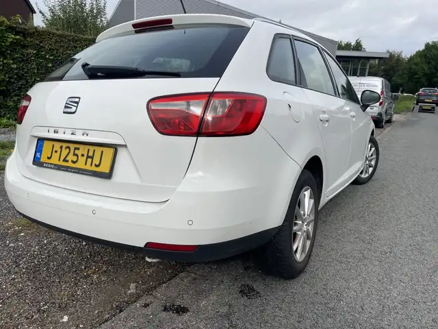 Seat Ibiza view 3