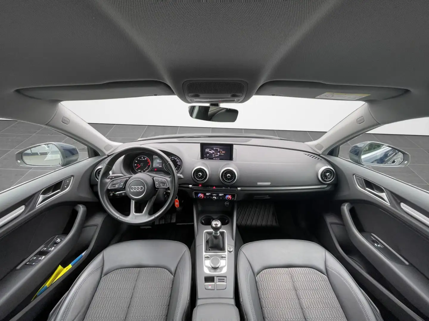 Audi A3 SPORTBACK 1.5 TFSI DESIGN+CLIMAT+LED+SHZ+GRA Blau - 2