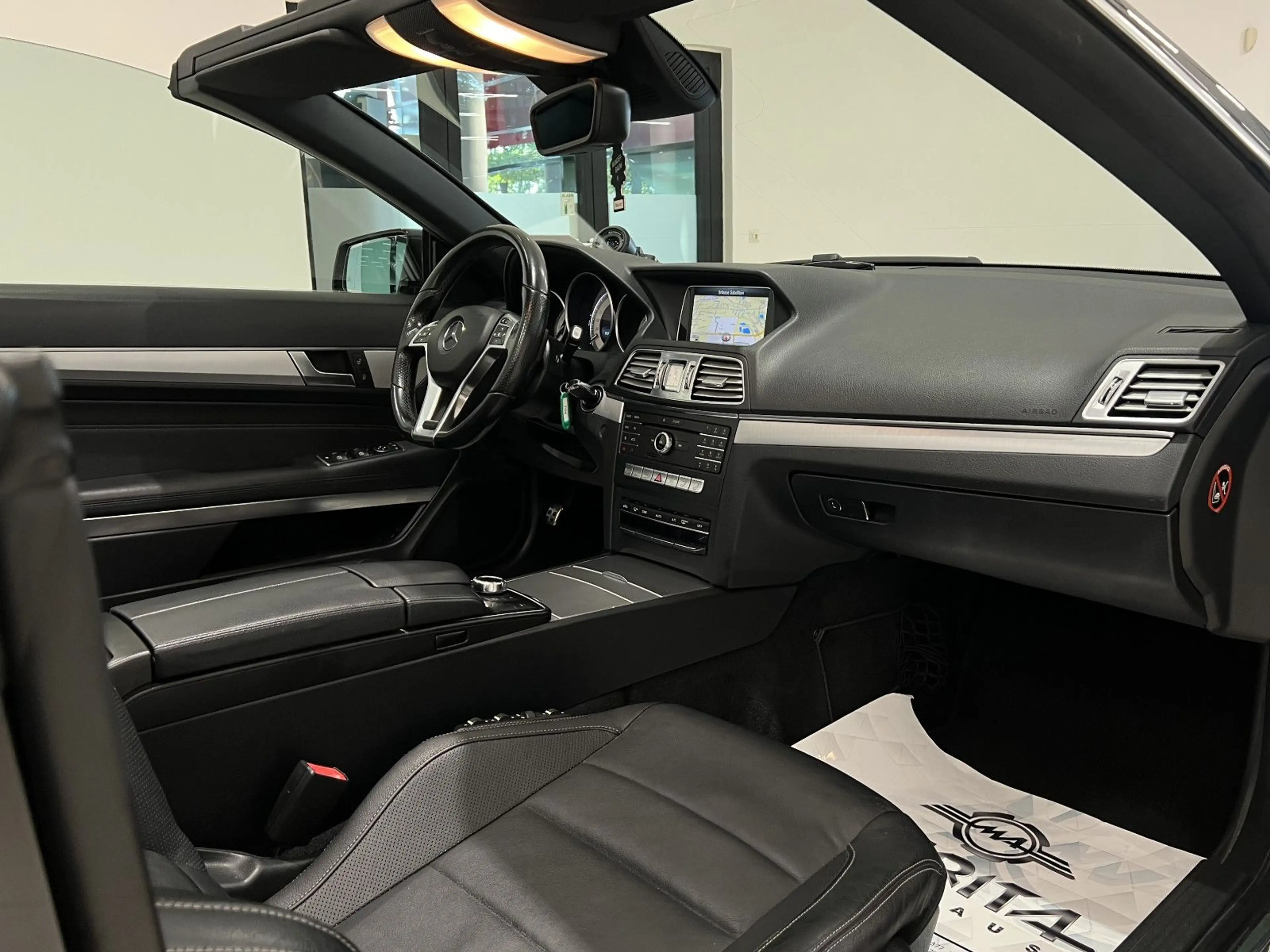 Mercedes-Benz E 220 d CABRIO|AMG-PAKET|NAVI|LEDER|XENON|PDC|F1 — photo 7