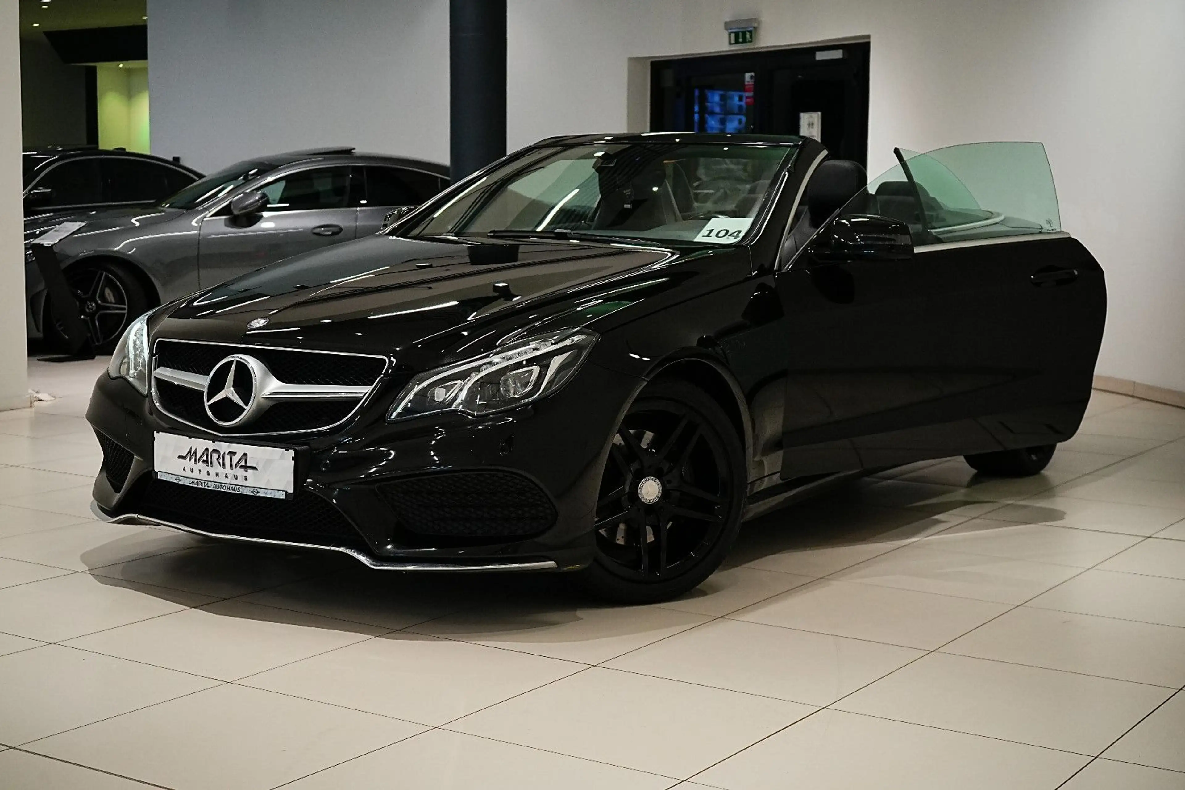 Mercedes-Benz E 220 d CABRIO|AMG-PAKET|NAVI|LEDER|XENON|PDC|F1 — photo 13
