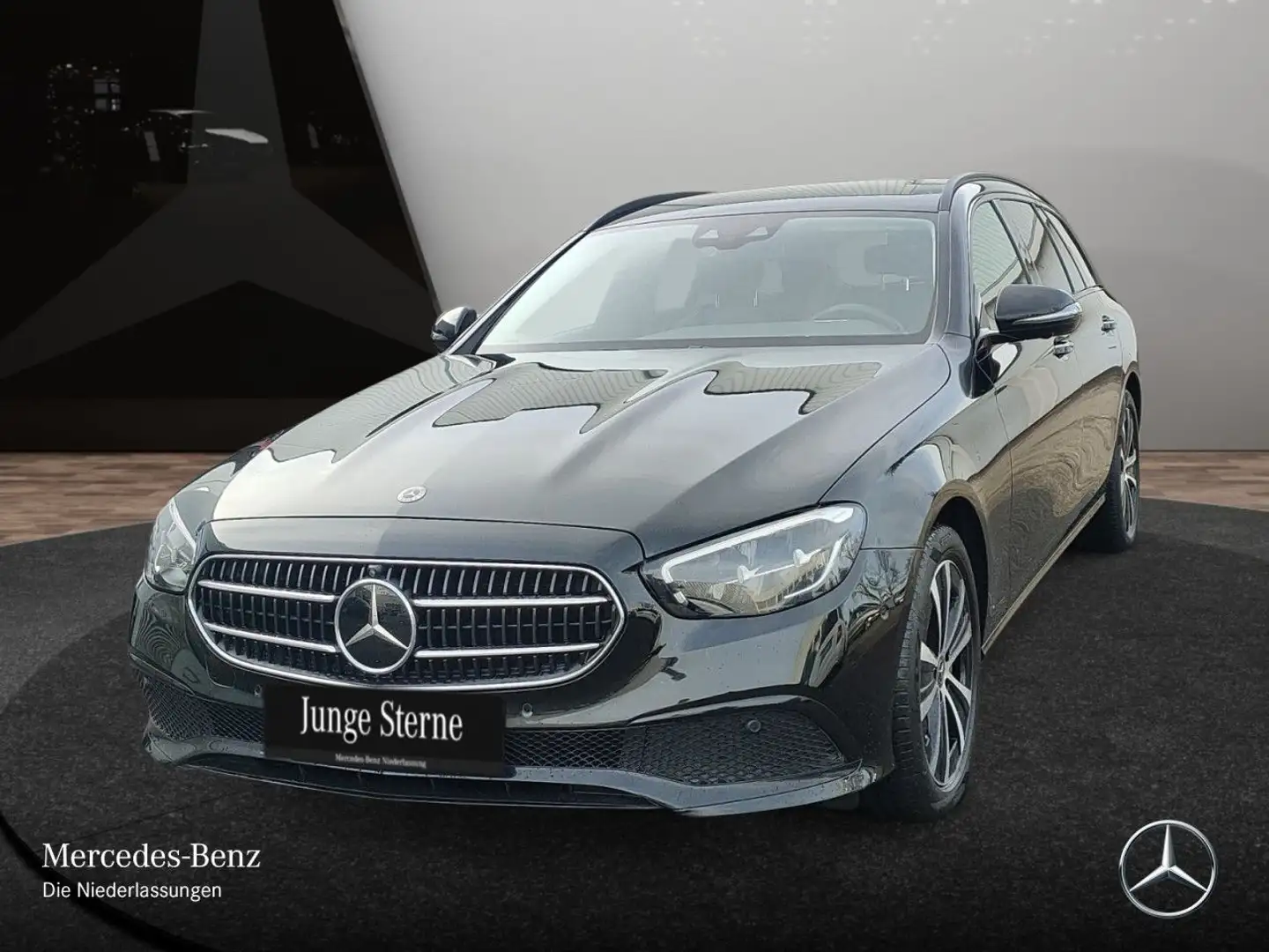 Mercedes-Benz E 300 de T AVANTG+NIGHT+360+AHK+LED+FAHRASS+9G Schwarz - 2