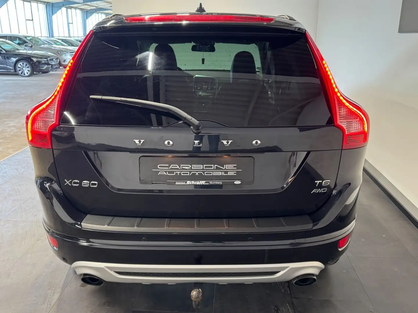 Volvo XC60 Allrad Automatik**R-Design+AHK** Noir - 2