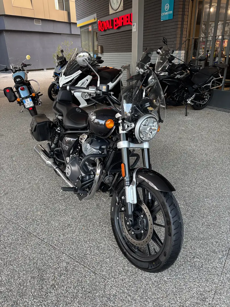 Royal Enfield Super Meteor 650 ASTRAL BLACK Nero - 2