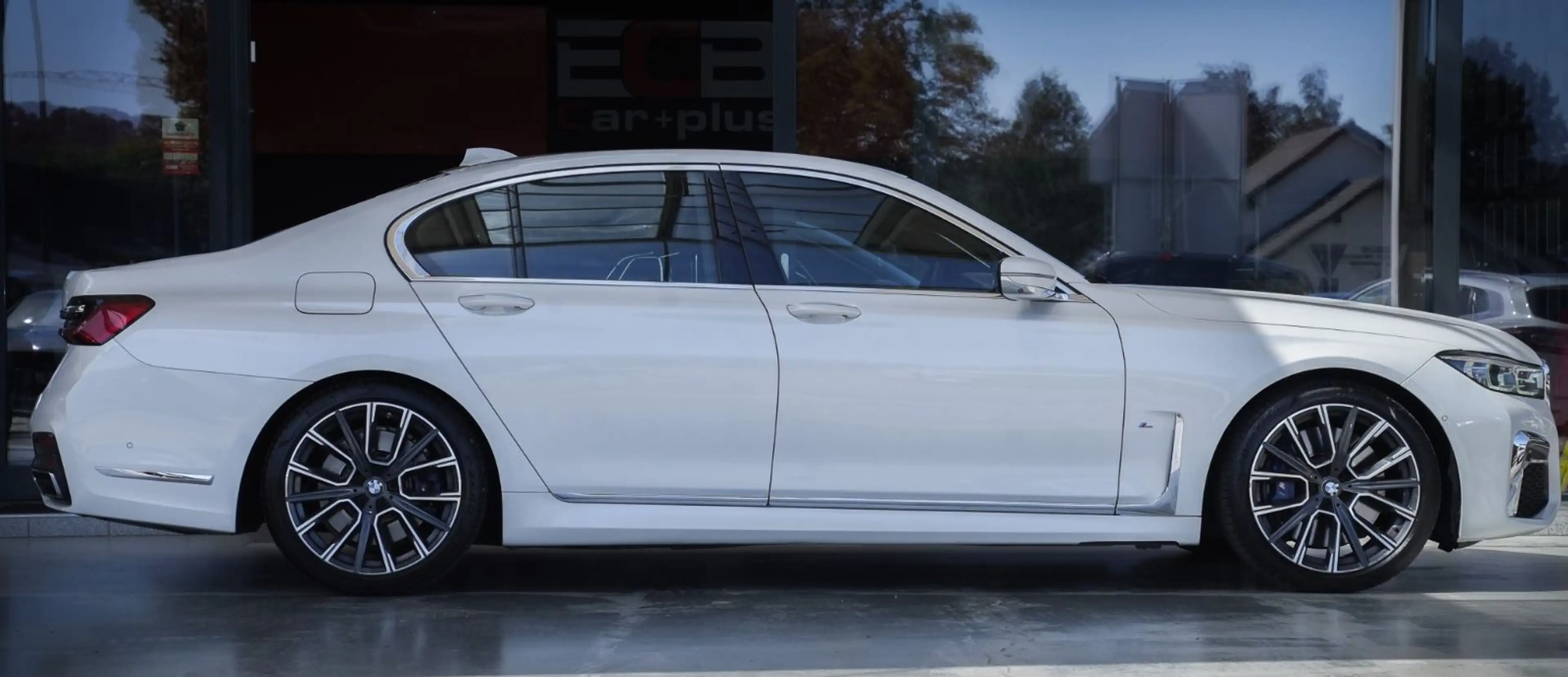 BMW 740 d xDrive *Lückenlos Scheckheft BMW* — photo 10