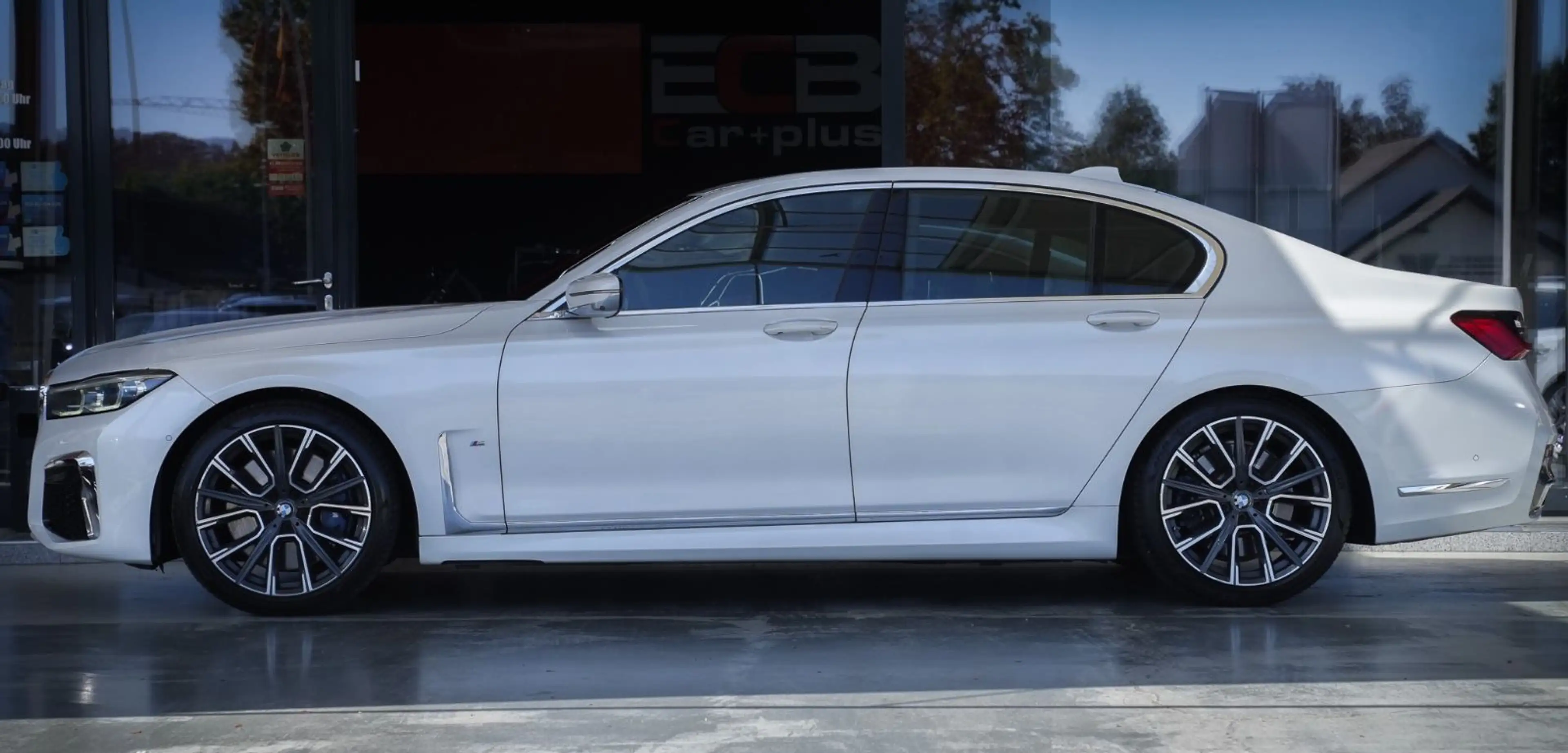 BMW 740 d xDrive *Lückenlos Scheckheft BMW* — photo 3