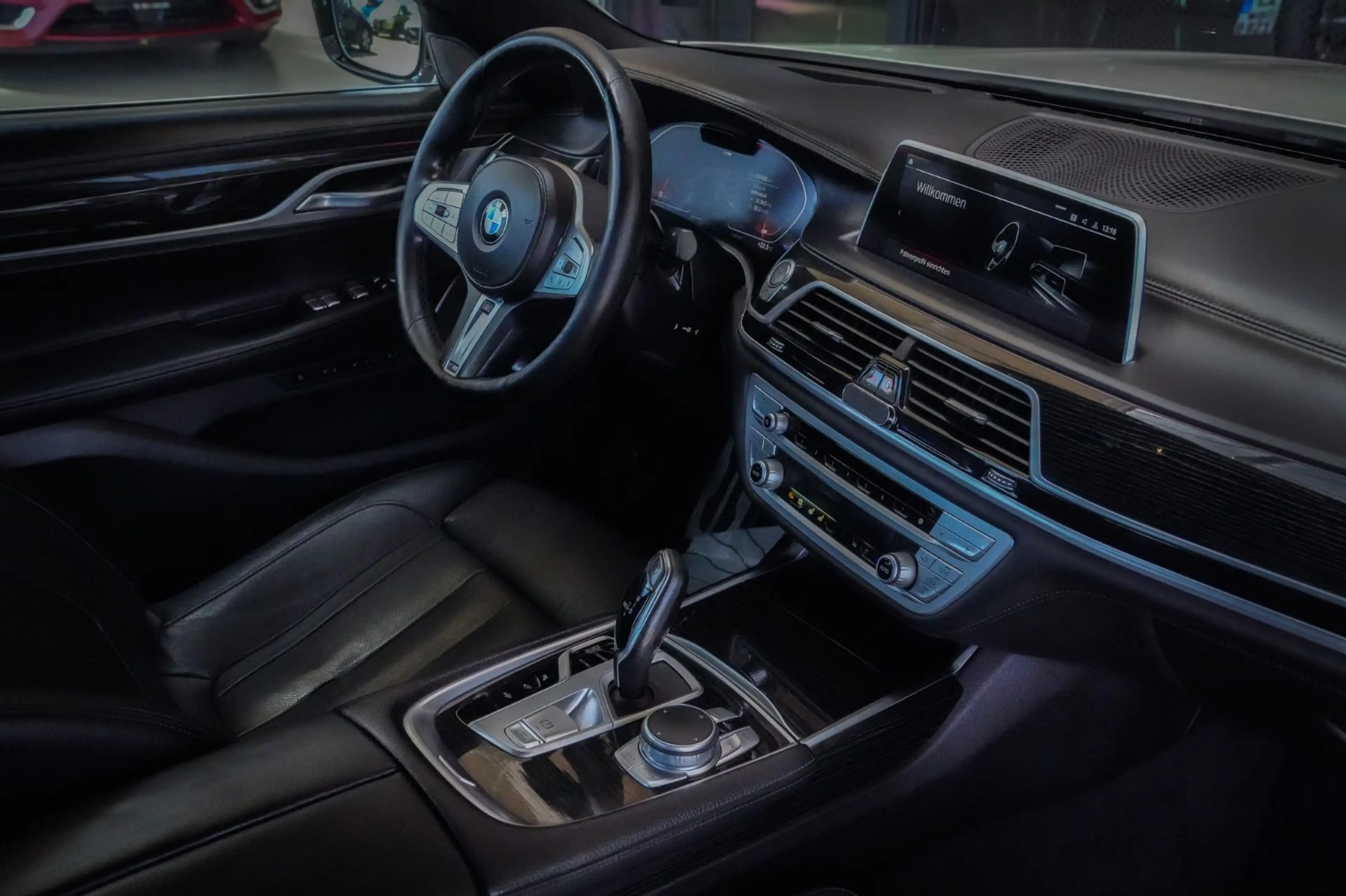 BMW 740 d xDrive *Lückenlos Scheckheft BMW* — photo 6