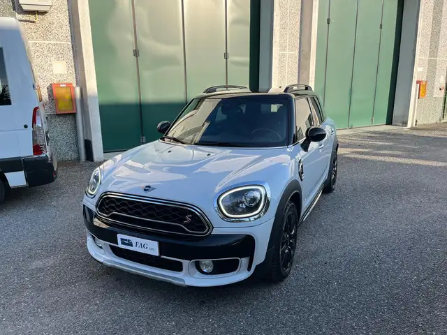 MINI Cooper SD Countryman Mini Countryman 2.0 Hype ALL4 auto (my18)