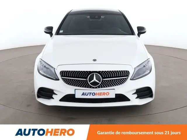 Mercedes-Benz C-Class view 9