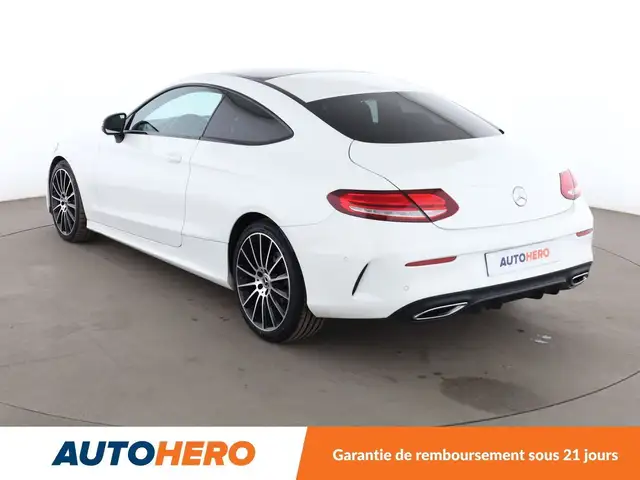 Mercedes-Benz C-Class view 4