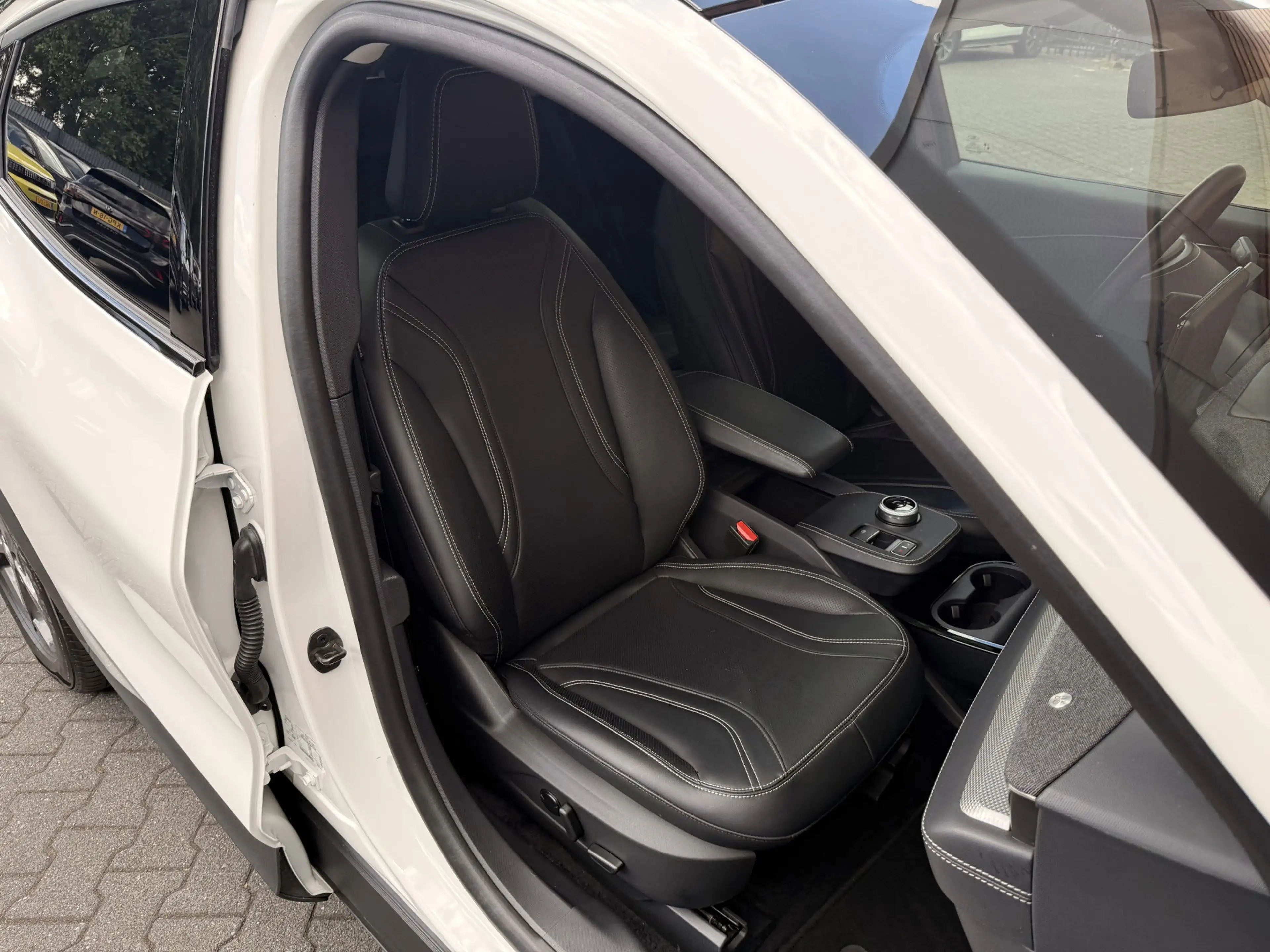 Ford Mustang Mach-E Standerd Range 76 kWh, Pano — photo 48