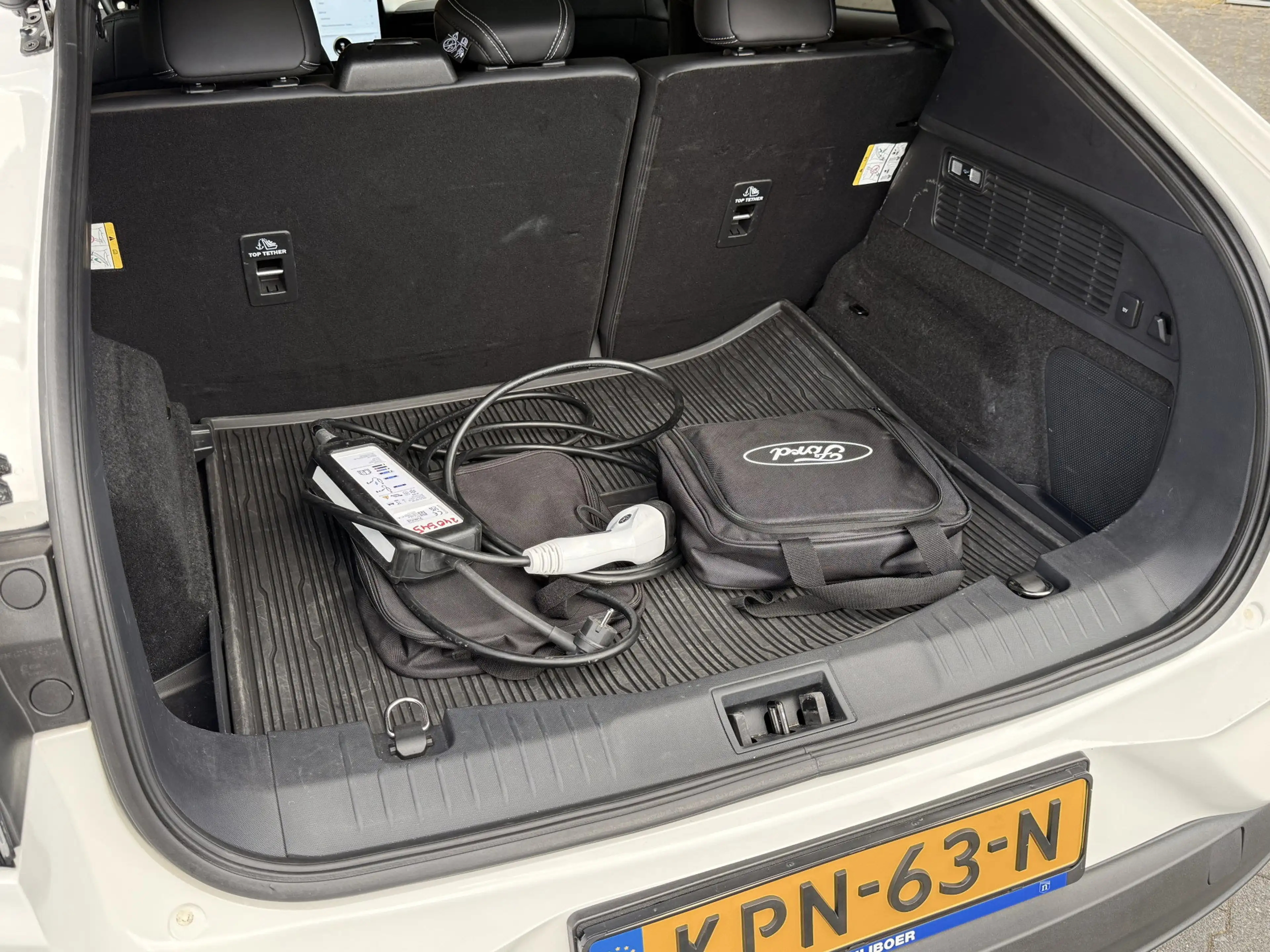 Ford Mustang Mach-E Standerd Range 76 kWh, Pano — photo 21