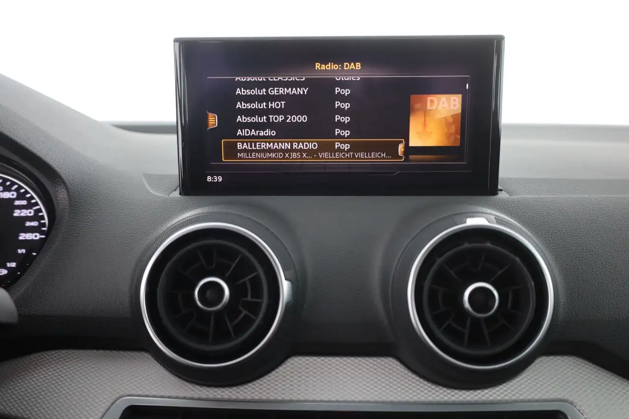 Audi Q2 1.5 TFSI LED App-Connect el. Heckklappe DAB, миниатюра 11