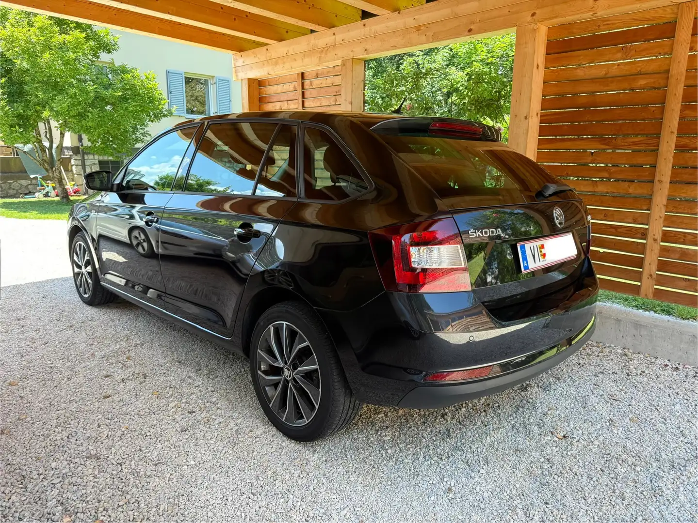 Skoda Rapid/Spaceback Rapid Spaceback 1,6 TDI DRIVE, Pickerl NEU Schwarz - 2