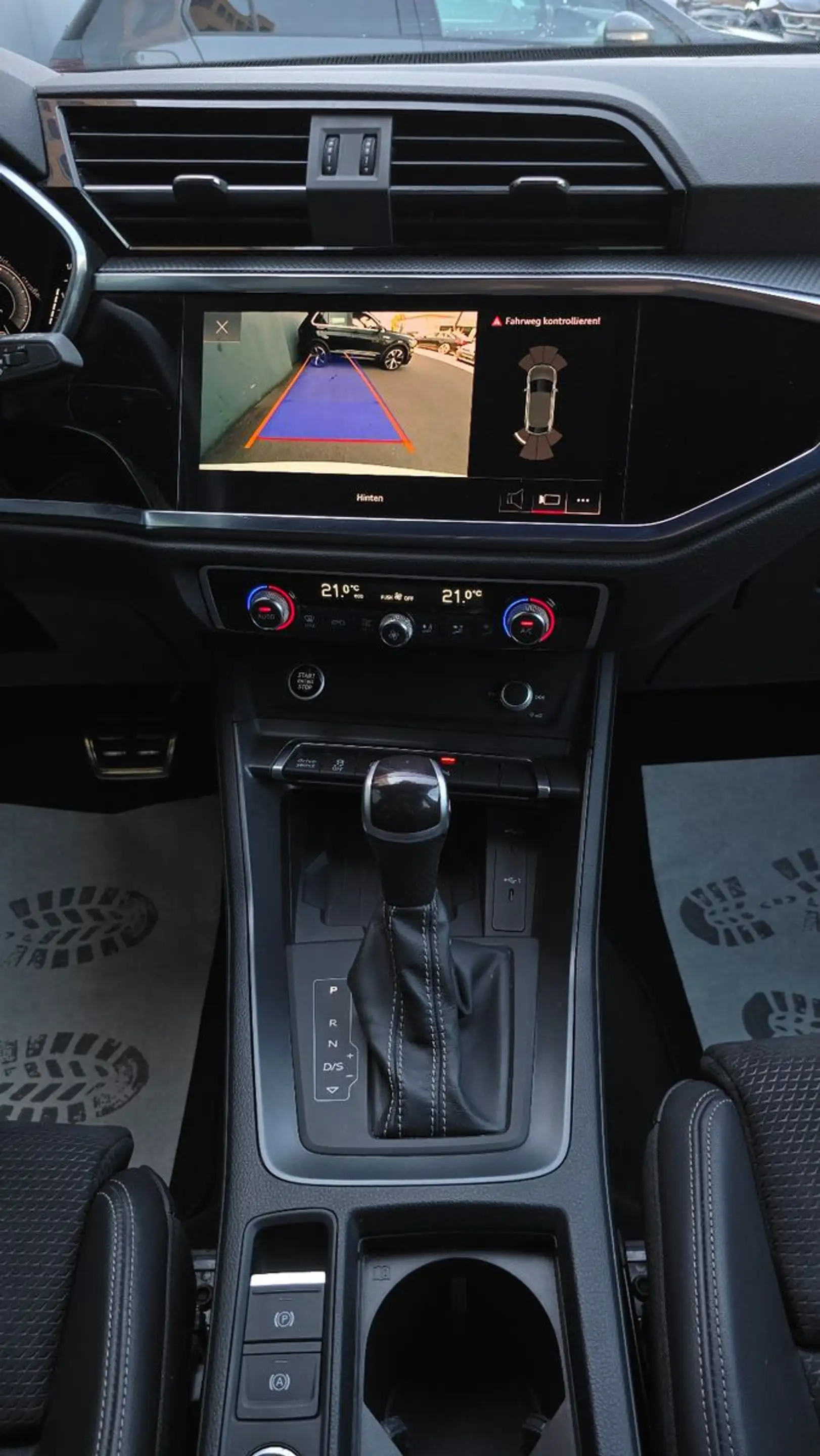 Audi Q3 40TDI quatt S tronic 3 x S line Matrix/ACC/19 — photo 11