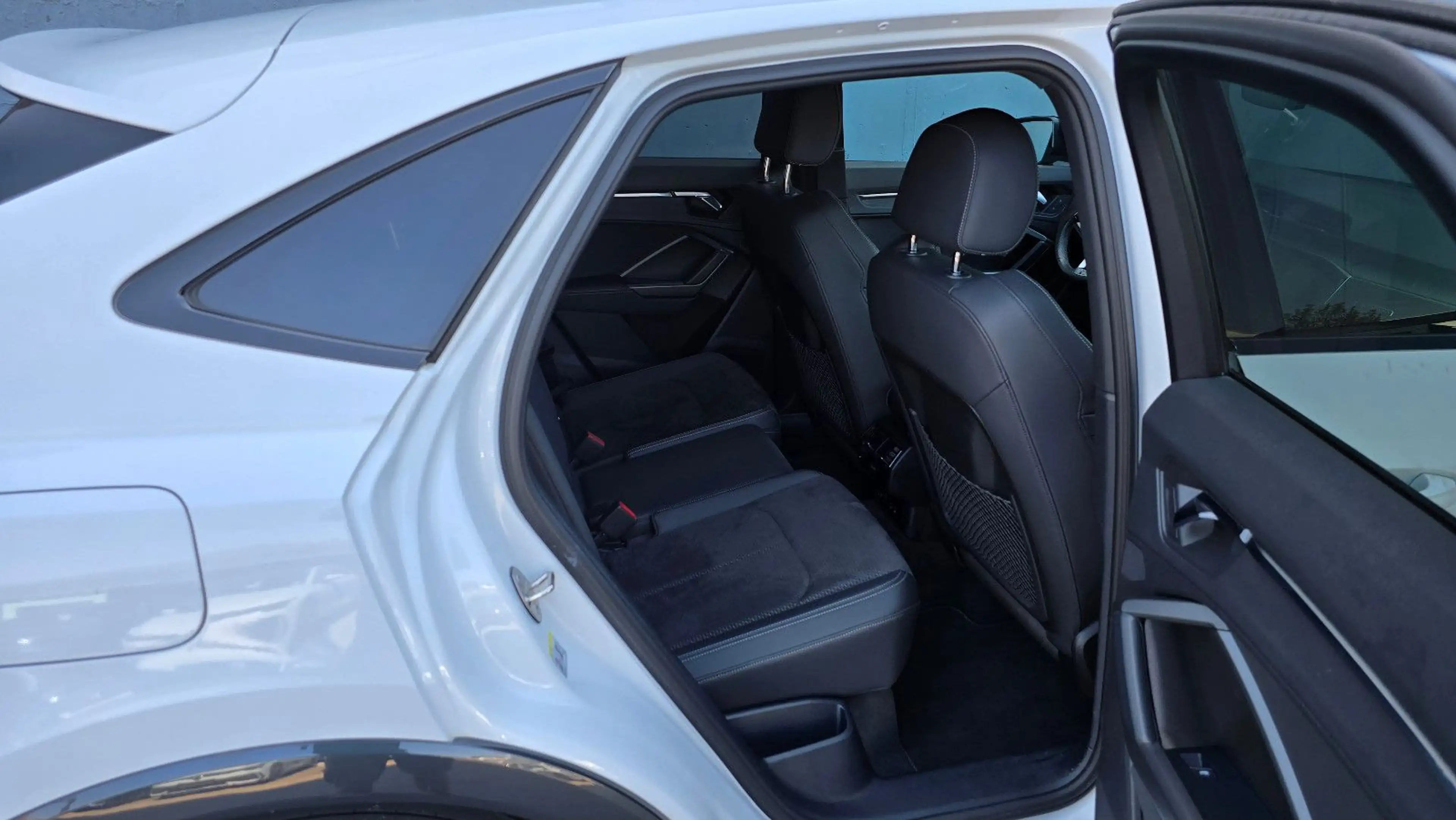 Audi Q3 40TDI quatt S tronic 3 x S line Matrix/ACC/19 — photo 8