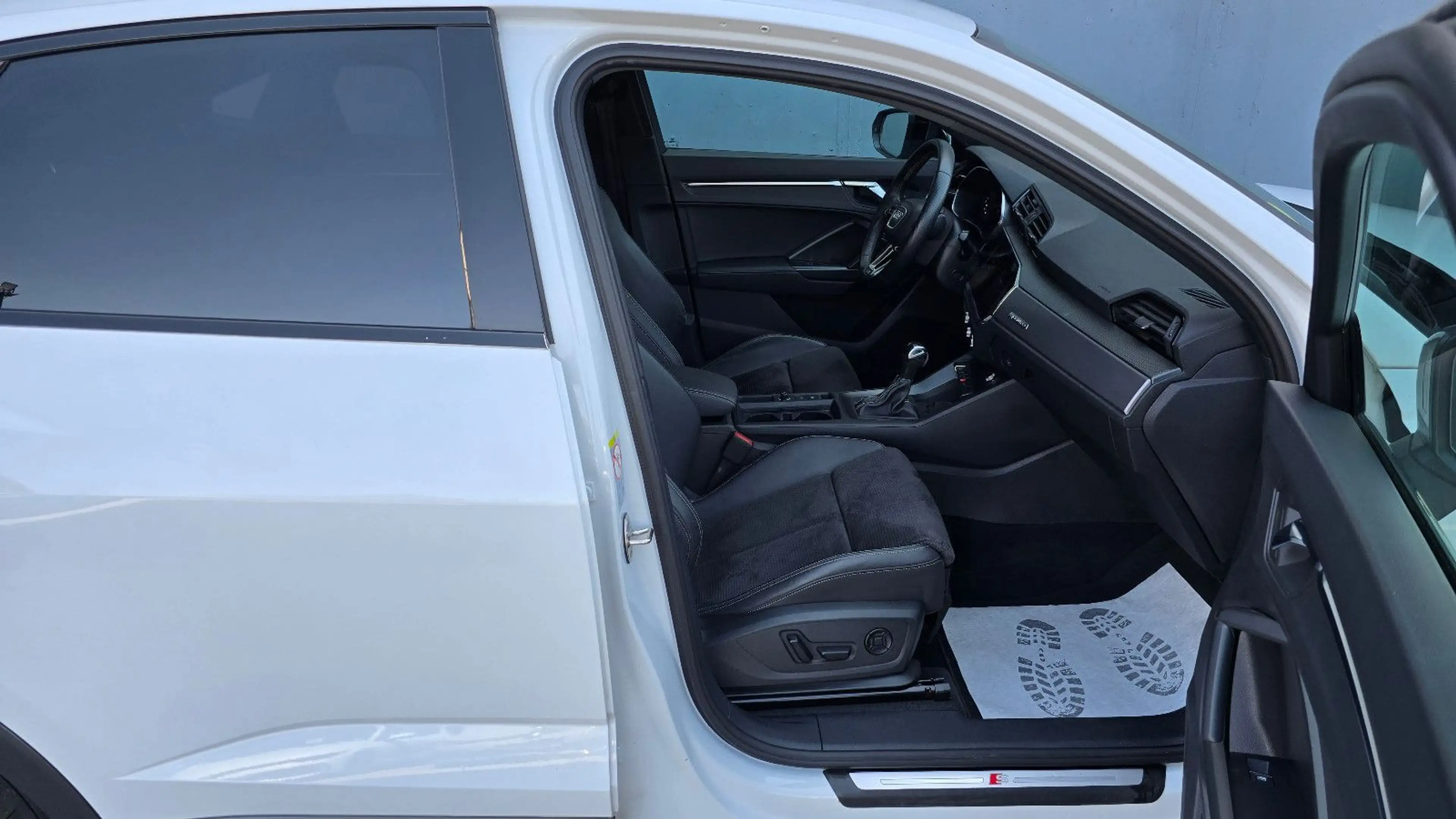 Audi Q3 40TDI quatt S tronic 3 x S line Matrix/ACC/19 — photo 7
