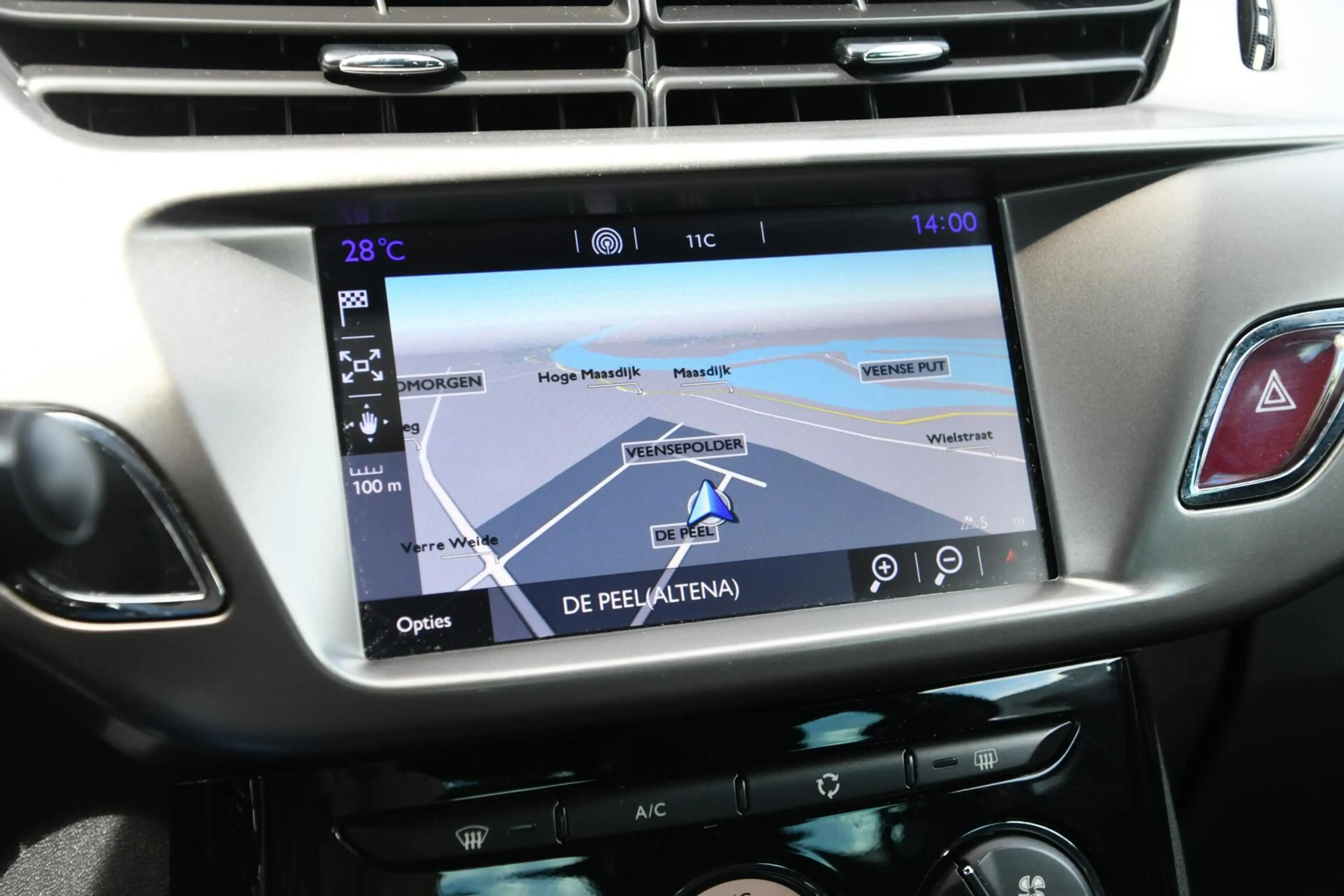 DS Automobiles DS 3 1.2 PureTech So Chic CAMERA | NAV | PDC — photo 21