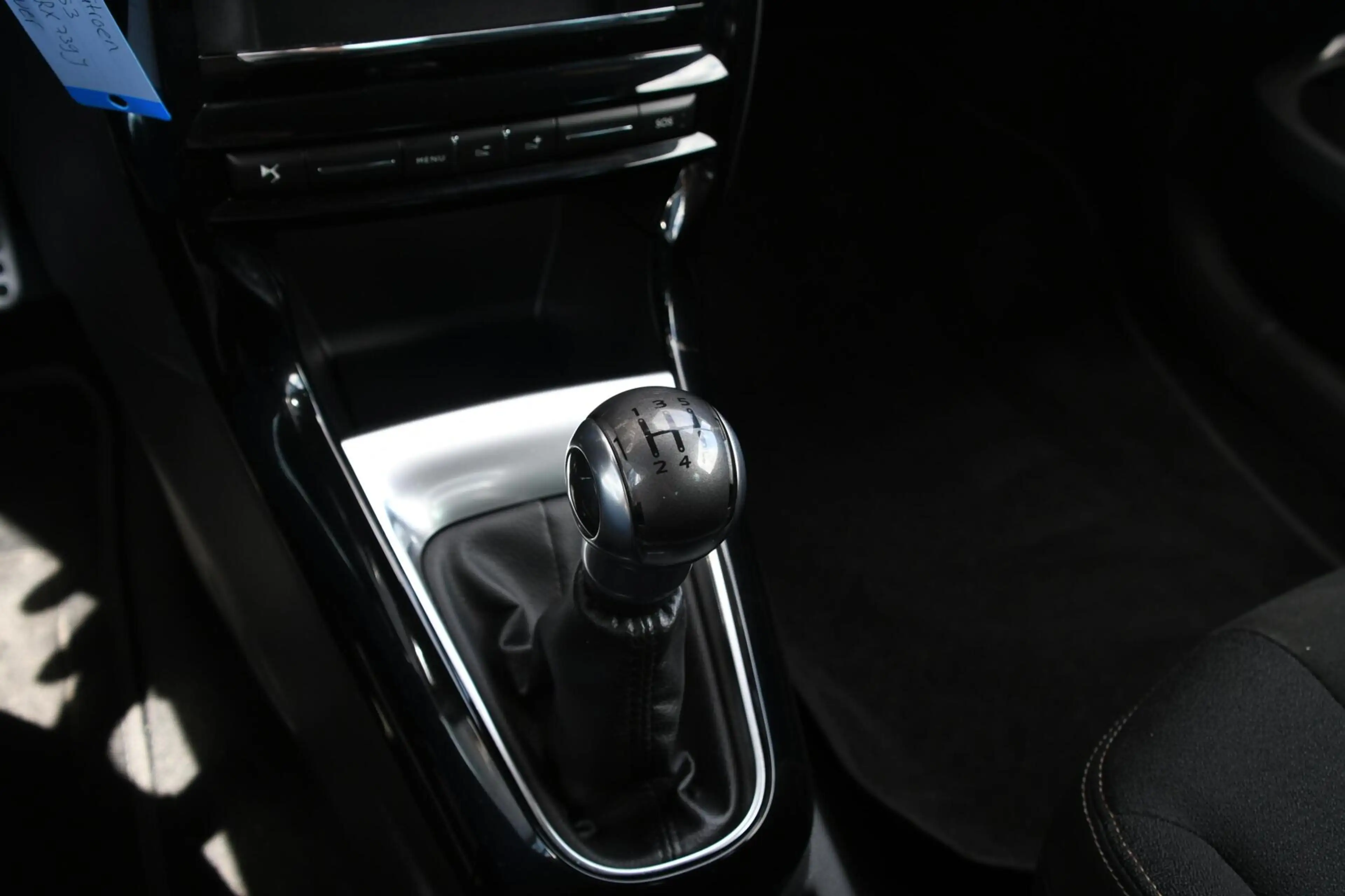 DS Automobiles DS 3 1.2 PureTech So Chic CAMERA | NAV | PDC — photo 23