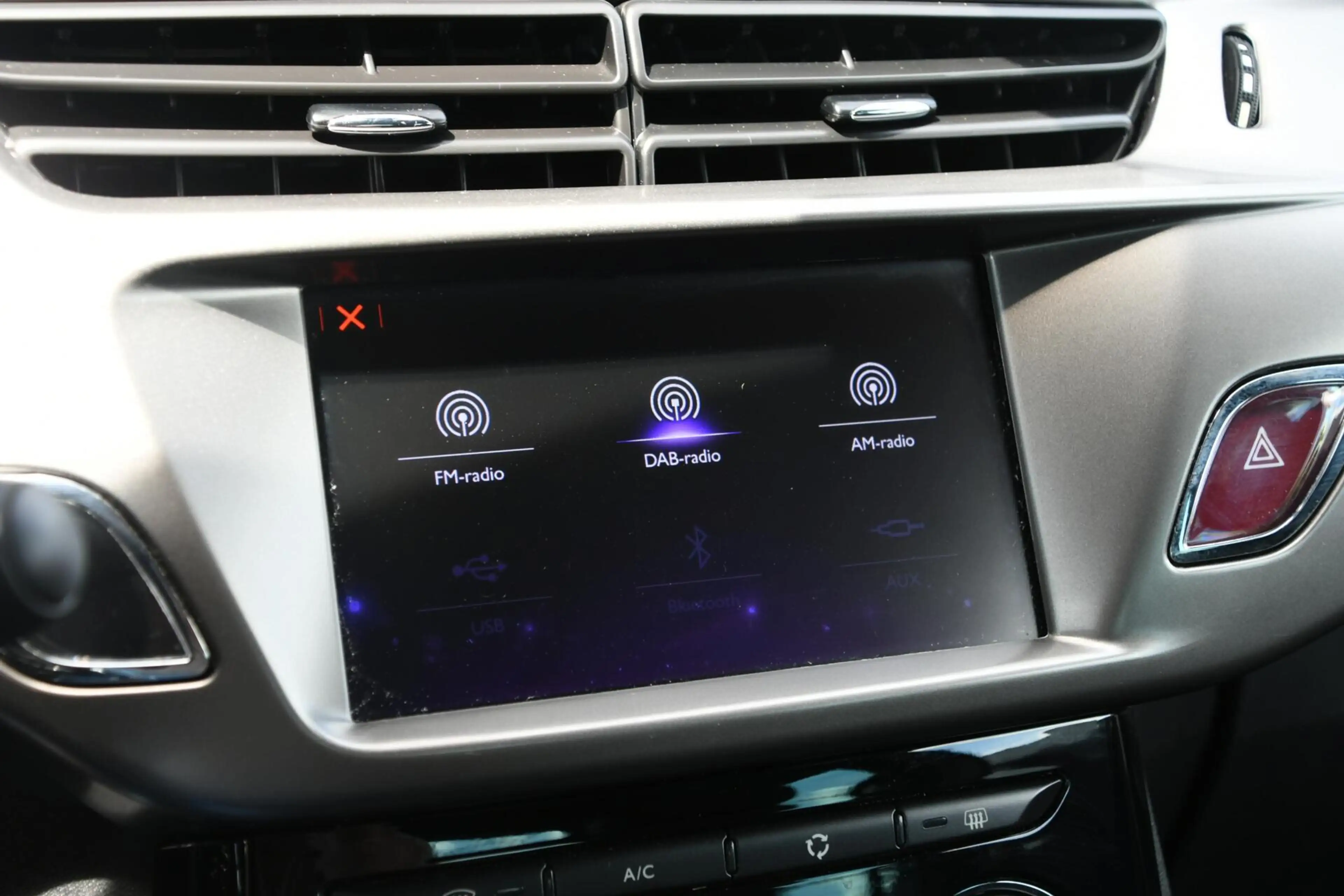 DS Automobiles DS 3 1.2 PureTech So Chic CAMERA | NAV | PDC — photo 22