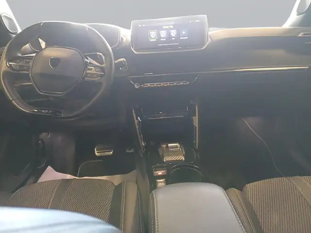 Peugeot 2008 view 12