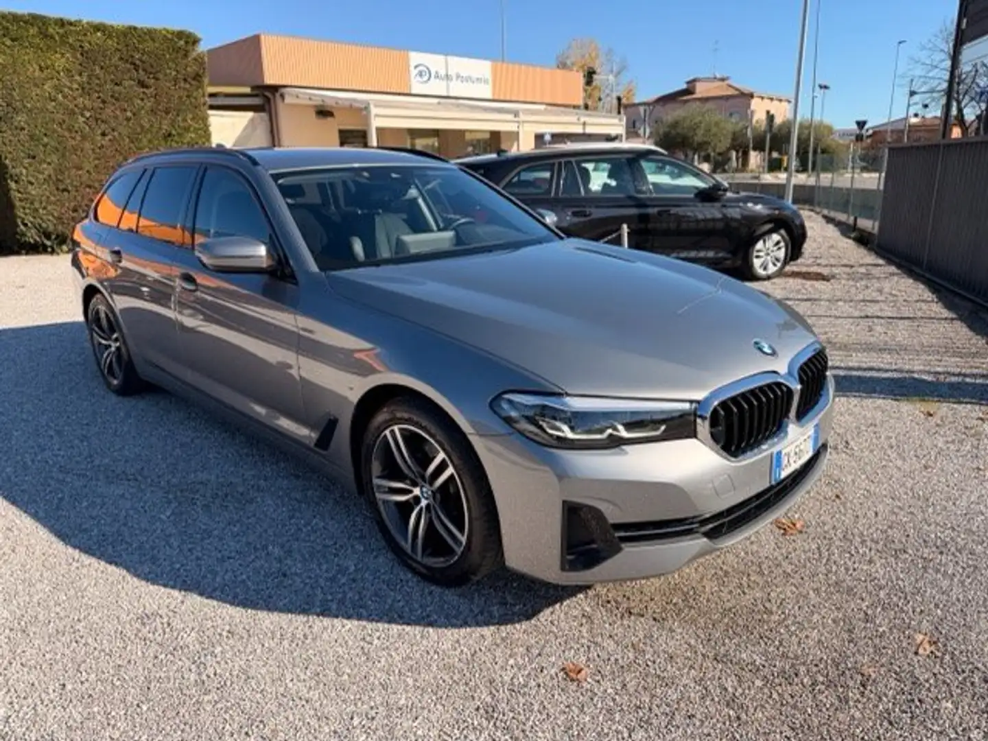 BMW 520 d Serie 5 Touring Mhev 48V Xdrive Business auto Grigio - 2