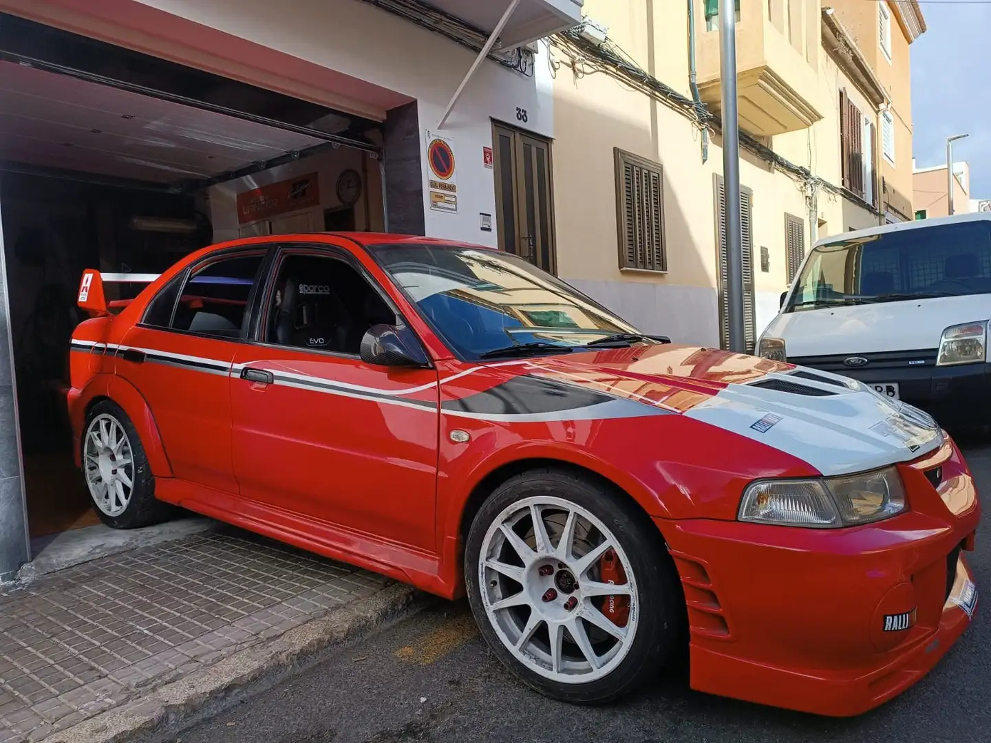Mitsubishi Carisma Carisma 1800 MSX MSX Červená - 1