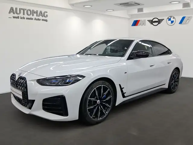 Bmw M4 40i xDrive DrivAss*ParkAss*HeadUp*AktiveGeschw*Las
