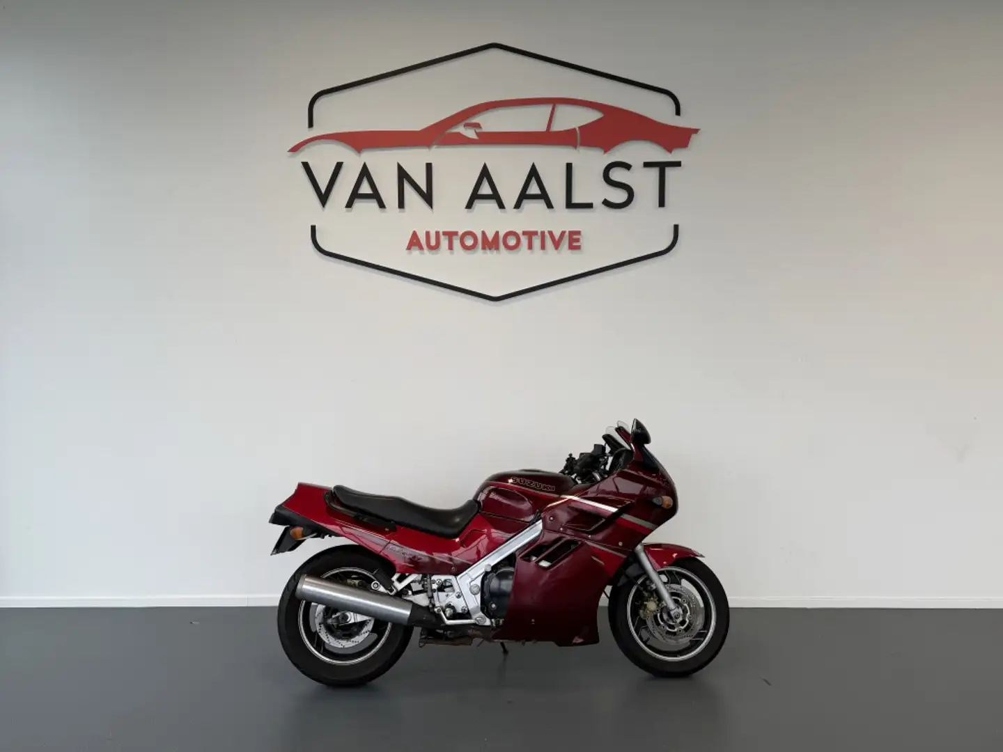 Suzuki GSX 1100 Tour F Rojo - 1