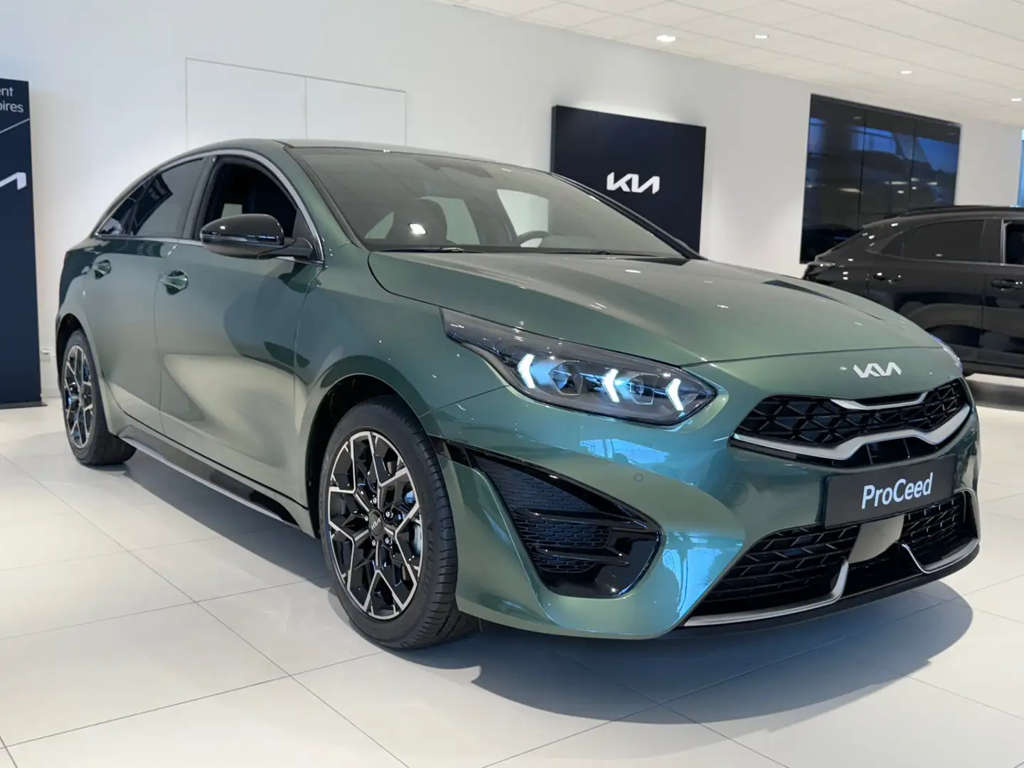 Kia ProCeed / pro_cee'd 1.5 T-GDi GT-PlusLine Snel leverbaar! Info Bas 049 Groen - 1