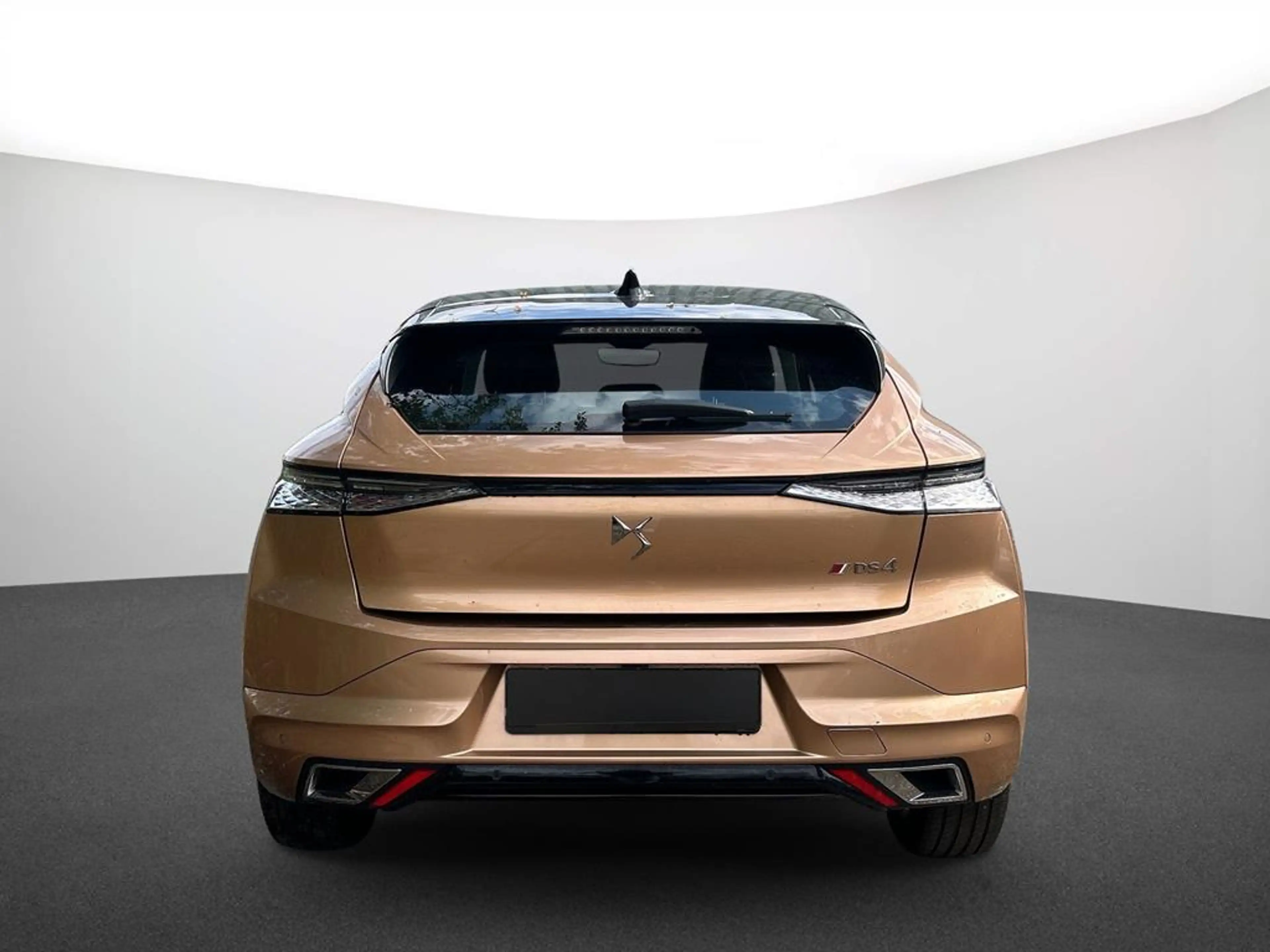 DS Automobiles DS 4 DS 4 PERFORMANCE LINE PureTech 130 — photo 4