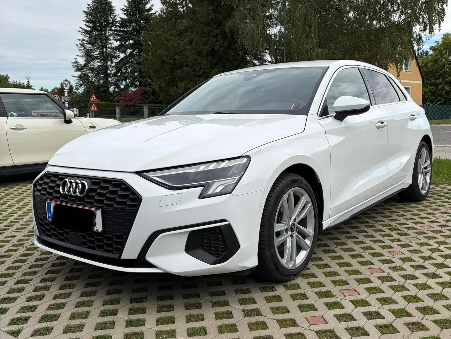 Audi A3 A3 SB 30 TFSI S-tronic Weiß - 2