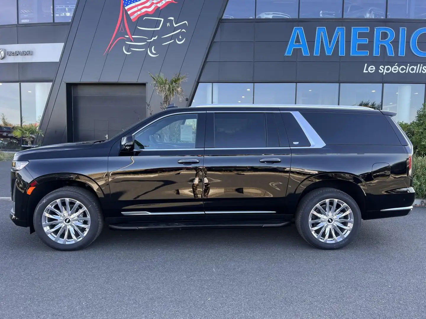 Cadillac Escalade ESV Premium Luxury V8 6.2L CTTE FOURGON Schwarz - 2