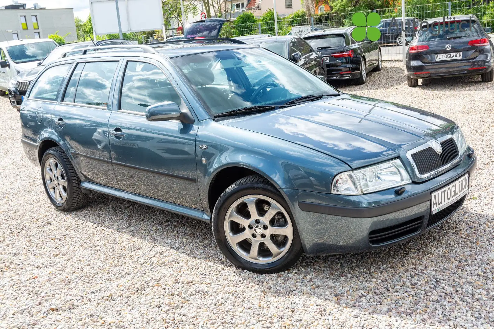 Skoda Octavia Combi Laurin & Klement 4X4 Grau - 1