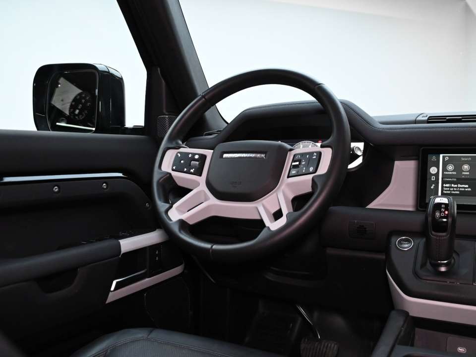 2024 Land Rover Defender P300/AIR SUPENSION/COLD CLIMATE PACK/BLACK PACK thumb 25