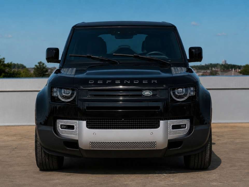 2024 Land Rover Defender P300/AIR SUPENSION/COLD CLIMATE PACK/BLACK PACK thumb 6