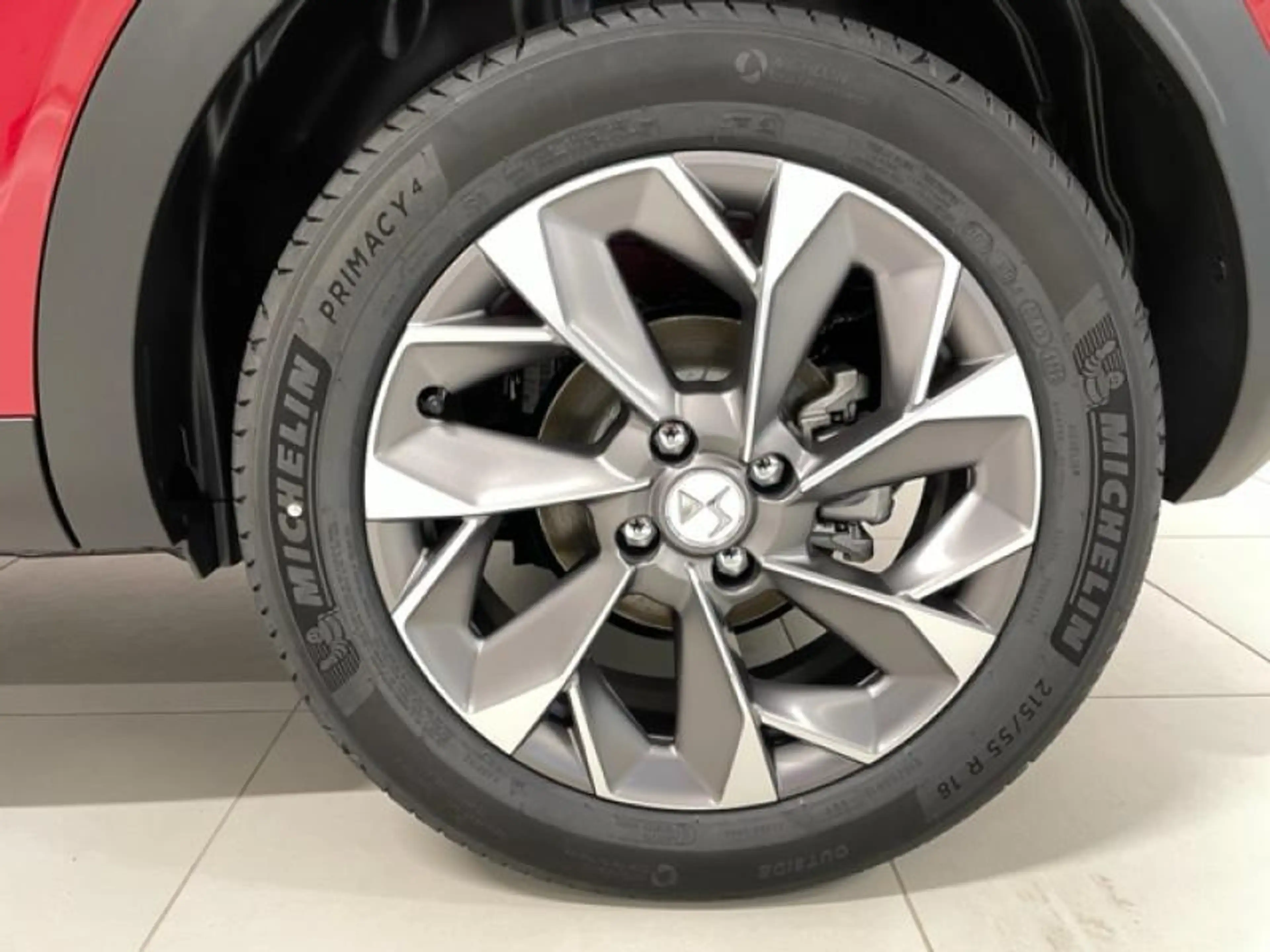 DS Automobiles DS 3 Crossback RIVOLI E-TENSE — photo 8