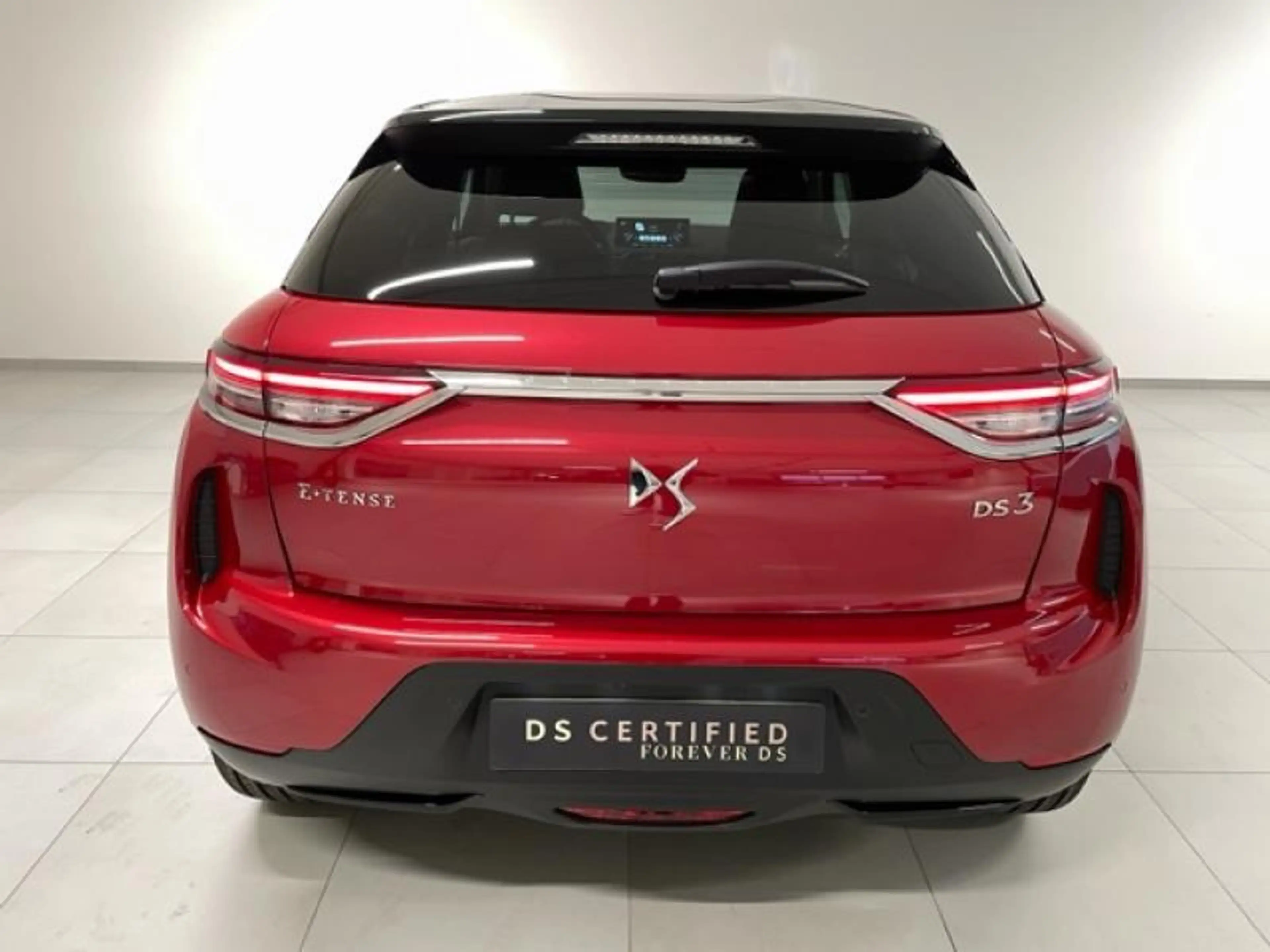 DS Automobiles DS 3 Crossback RIVOLI E-TENSE — photo 7