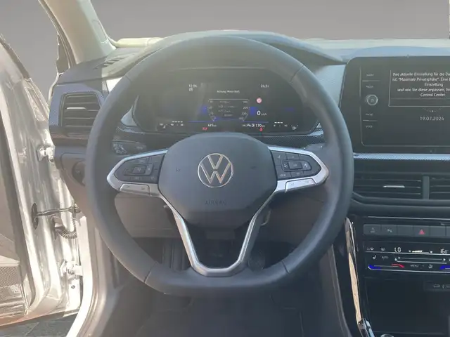 Volkswagen T-Cross view 12