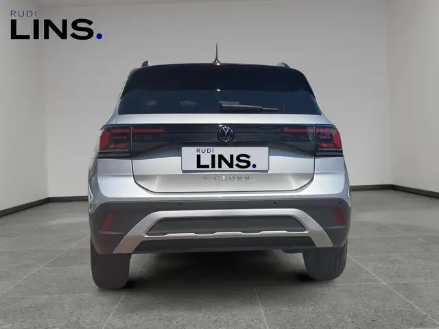 Volkswagen T-Cross view 4
